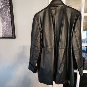 100% Black Leather Jacket 20W Mid-length